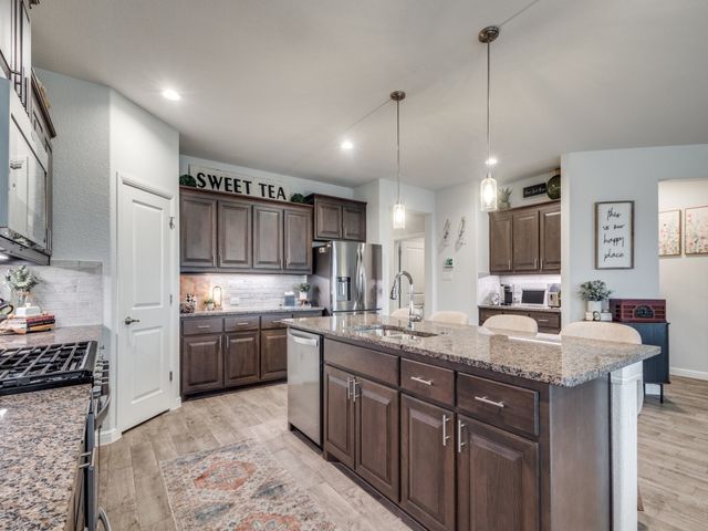 15901 Tottenhall Pass, Fort Worth, TX 76247