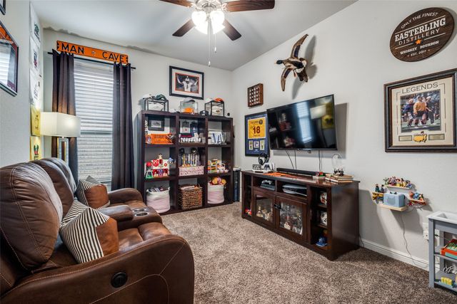 15901 Tottenhall Pass, Fort Worth, TX 76247