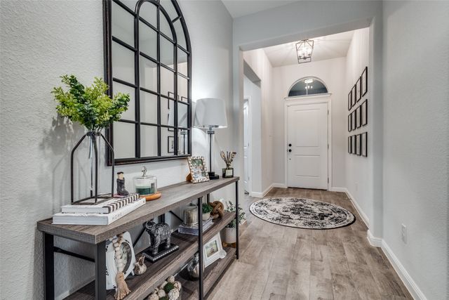 15901 Tottenhall Pass, Fort Worth, TX 76247