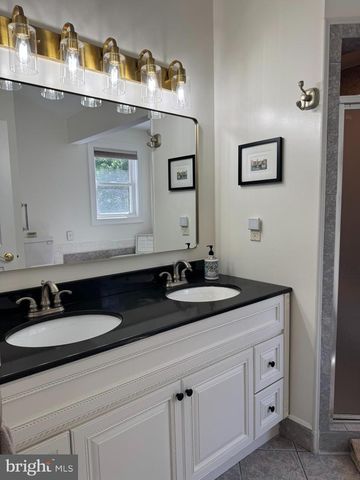 3632 BAY DR, Middle River, MD 21220