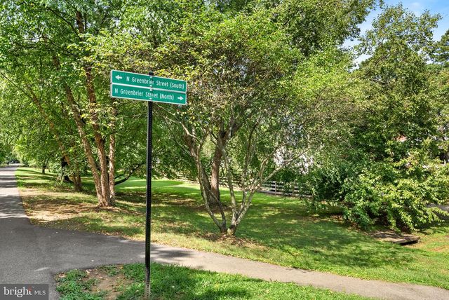 5300 WILSON BLVD, Arlington, VA 22205