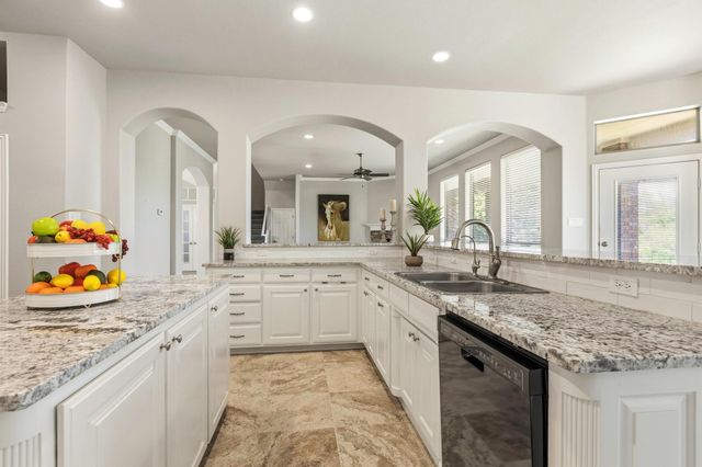 686 Cattlebaron Parc Drive, Fort Worth, TX 76108