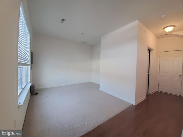 327 LENAPE WAY, Claymont, DE 19703