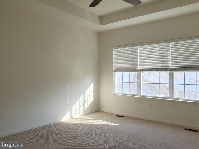 327 LENAPE WAY, Claymont, DE 19703