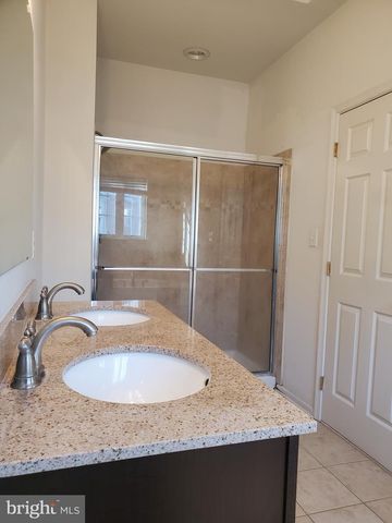 327 LENAPE WAY, Claymont, DE 19703