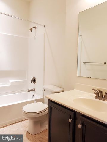 327 LENAPE WAY, Claymont, DE 19703