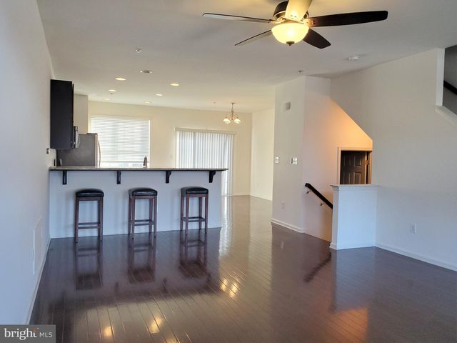 327 LENAPE WAY, Claymont, DE 19703