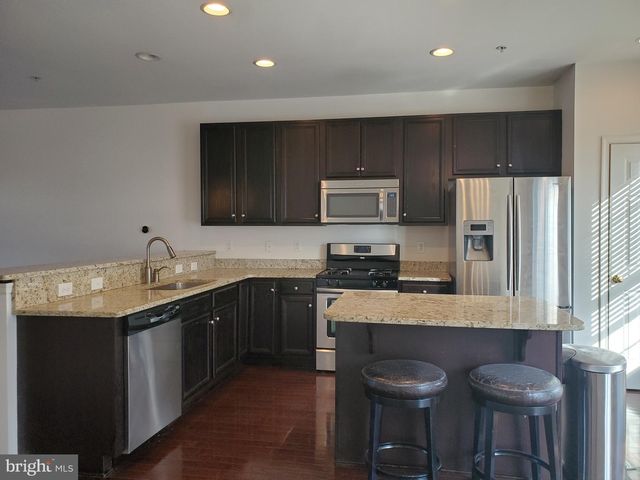 327 LENAPE WAY, Claymont, DE 19703