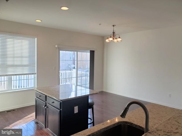 327 LENAPE WAY, Claymont, DE 19703