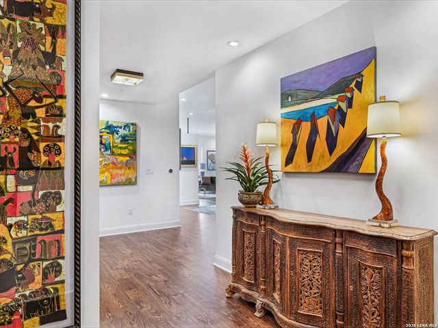 230 Dwyer Ave Unit 701, San Antonio, TX 78204