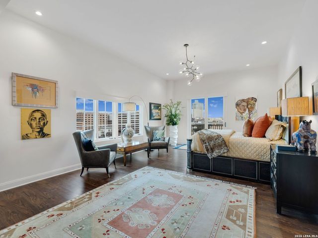 230 Dwyer Ave Unit 701, San Antonio, TX 78204