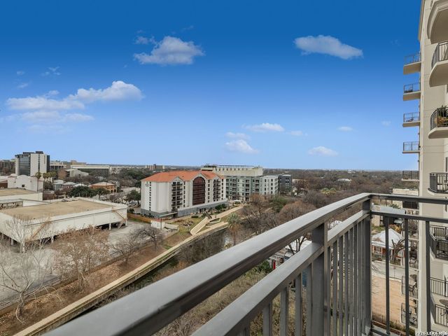 230 Dwyer Ave Unit 701, San Antonio, TX 78204