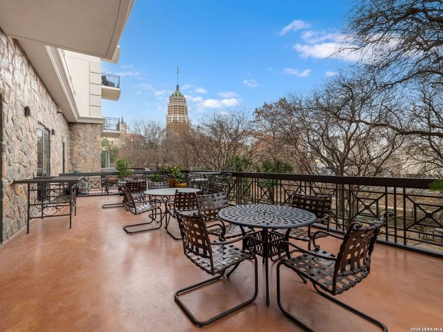 230 Dwyer Ave Unit 701, San Antonio, TX 78204