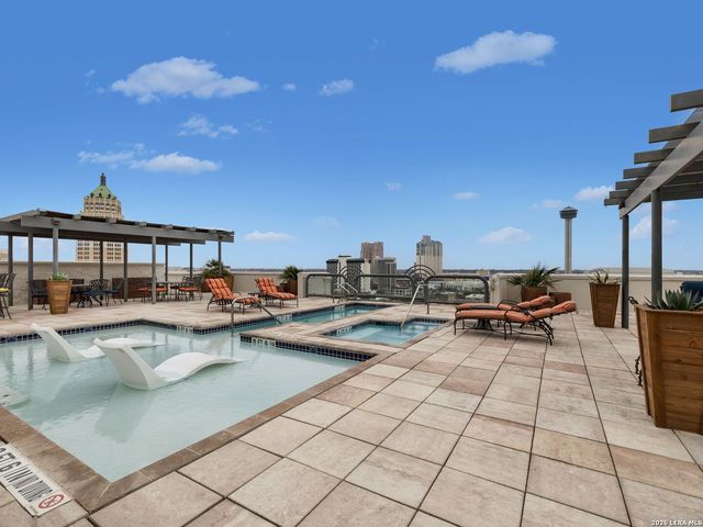 230 Dwyer Ave Unit 701, San Antonio, TX 78204