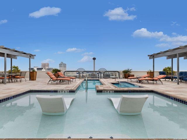 230 Dwyer Ave Unit 701, San Antonio, TX 78204