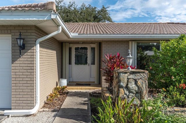 6733 122ND STREET, Seminole, FL 33772