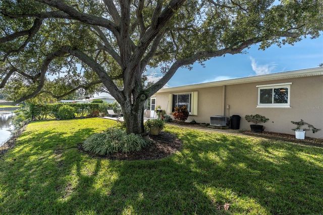 6733 122ND STREET, Seminole, FL 33772