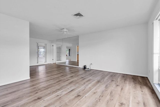 6733 122ND STREET, Seminole, FL 33772