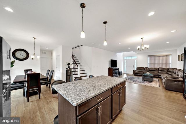 26 MISTY MEADOW LN, Hamilton, NJ 08619