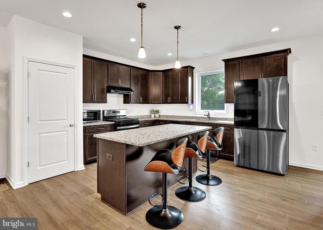 26 MISTY MEADOW LN, Hamilton, NJ 08619