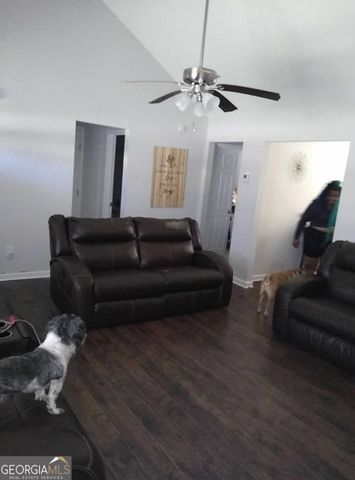 132 Royal Court, Jackson, GA 30233
