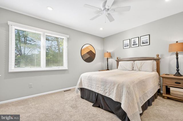 9 W JONATHAN CT, Kennett Square, PA 19348