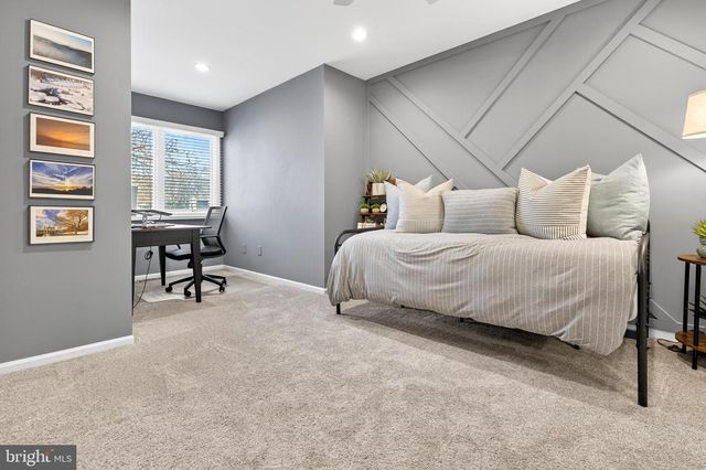 9 W JONATHAN CT, Kennett Square, PA 19348