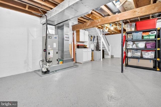 9 W JONATHAN CT, Kennett Square, PA 19348