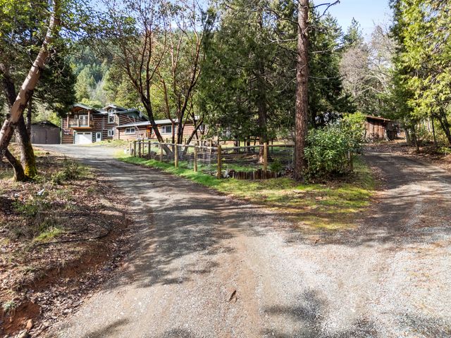 1540 Savage Creek Road, Grants Pass, OR 97527