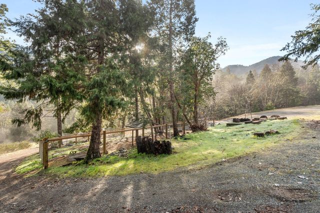 1540 Savage Creek Road, Grants Pass, OR 97527