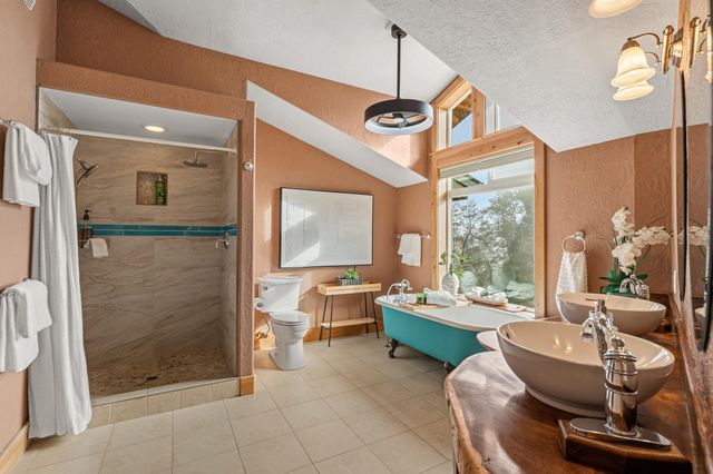 1540 Savage Creek Road, Grants Pass, OR 97527