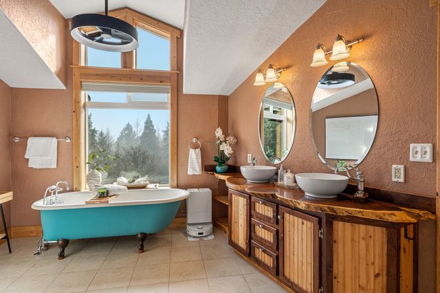 1540 Savage Creek Road, Grants Pass, OR 97527