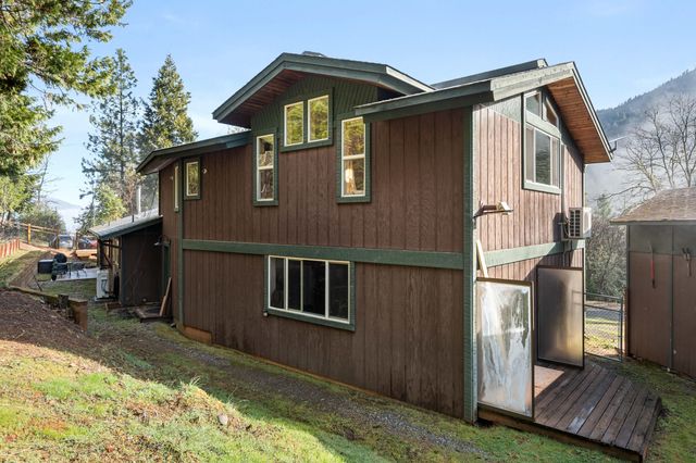 1540 Savage Creek Road, Grants Pass, OR 97527