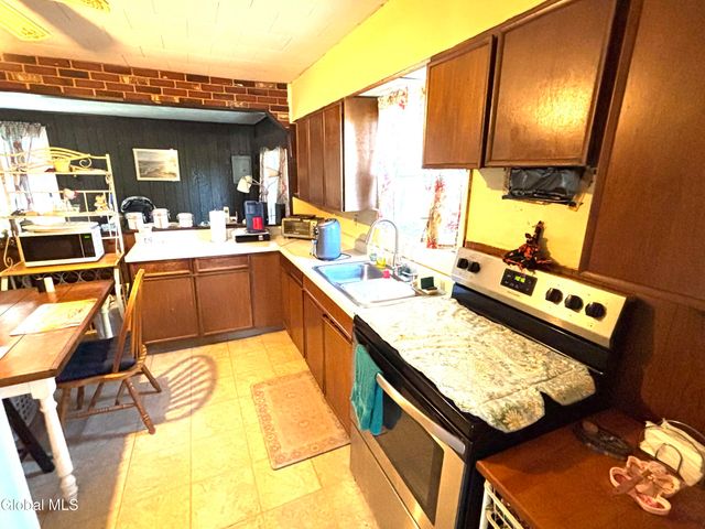 222 E Madison Avenue, East Greenbush, NY 12144