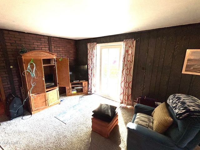 222 E Madison Avenue, East Greenbush, NY 12144