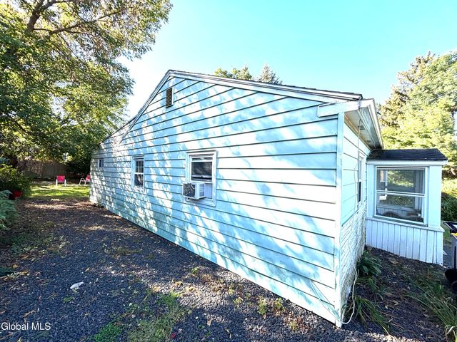 222 E Madison Avenue, East Greenbush, NY 12144
