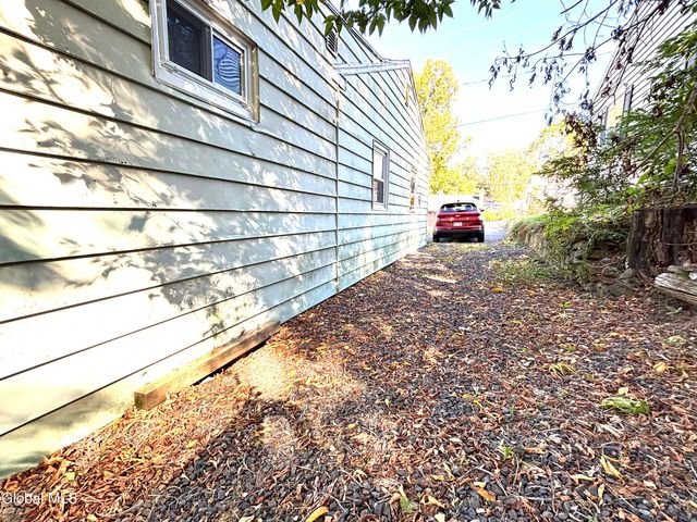 222 E Madison Avenue, East Greenbush, NY 12144
