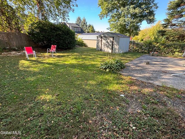 222 E Madison Avenue, East Greenbush, NY 12144