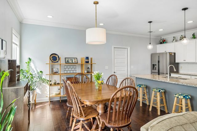 7398 Old Harding Pike, Nashville, TN 37221
