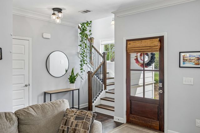 7398 Old Harding Pike, Nashville, TN 37221