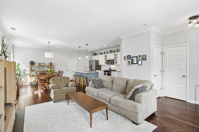 7398 Old Harding Pike, Nashville, TN 37221