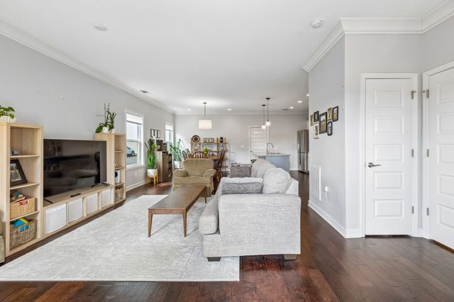 7398 Old Harding Pike, Nashville, TN 37221