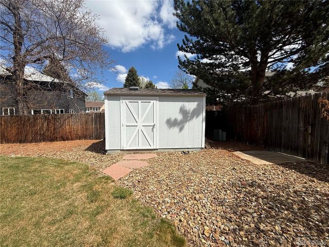 6104 E Mineral Dr, Centennial, CO 80112