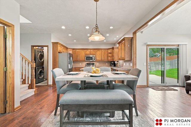 17622 Monroe Street, Omaha, NE 68135