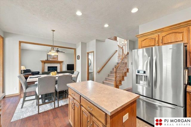 17622 Monroe Street, Omaha, NE 68135