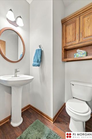 17622 Monroe Street, Omaha, NE 68135