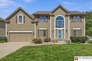 17622 Monroe Street, Omaha, NE 68135