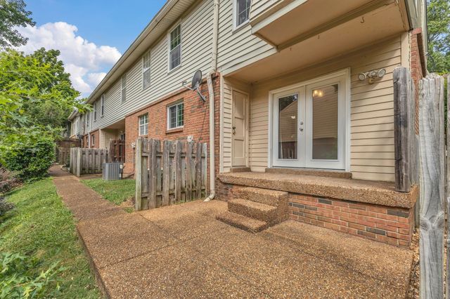 5510 Country Dr Apt 50, Nashville, TN 37211
