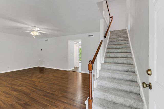 5510 Country Dr Apt 50, Nashville, TN 37211