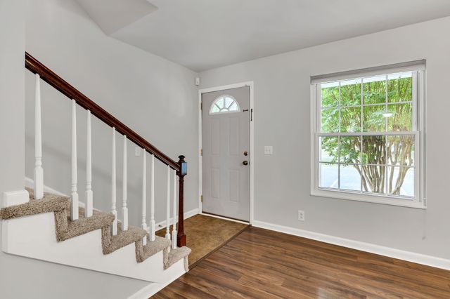 5510 Country Dr Apt 50, Nashville, TN 37211